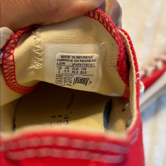 Converse Kids Red Low-Top Canvas Sneakers with White Laces - Picture 8 of 12